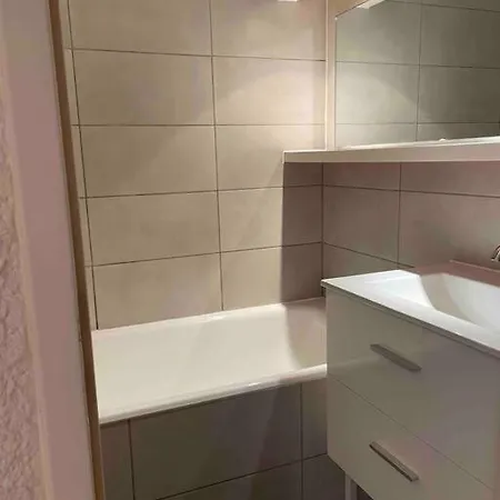 Deux Alpes Pied Des Pistes Les Deux Alpes